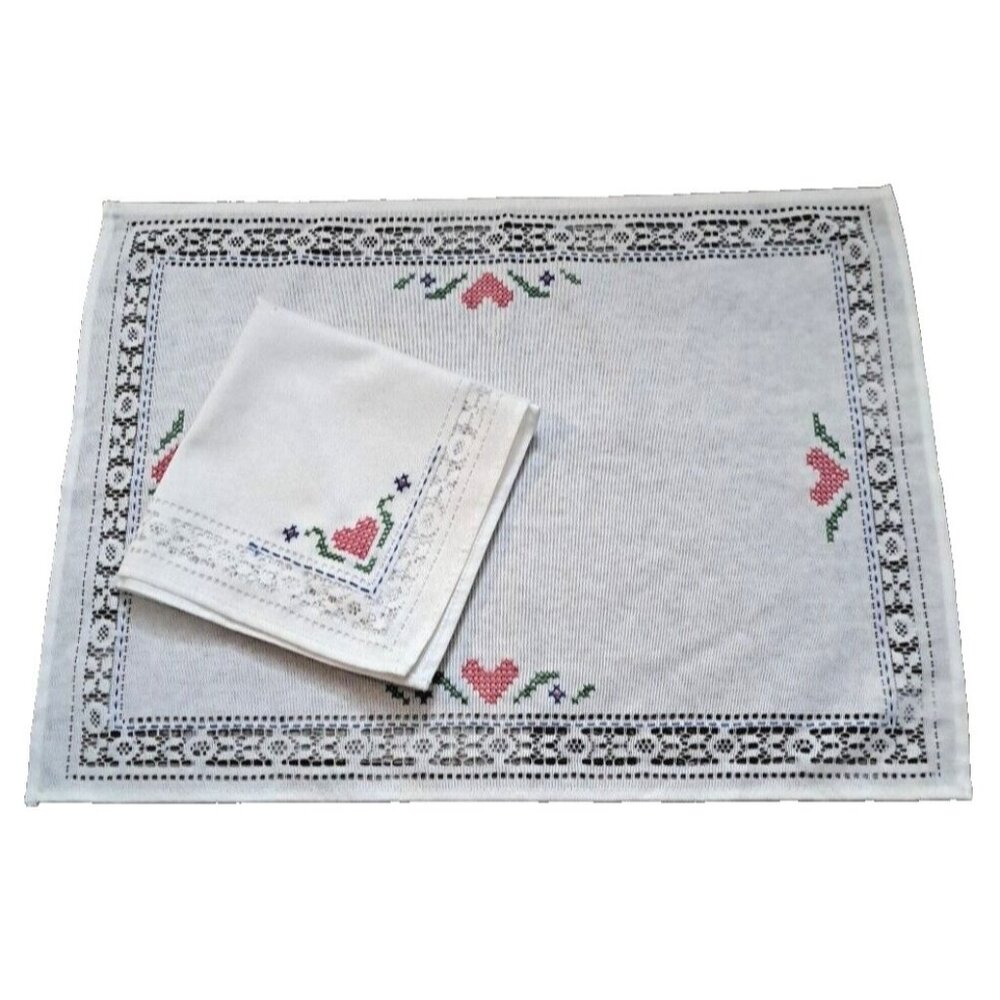 Placemat Napkin Set Table Charger Embroidered Heart Leart Brazil Cottage Quaint